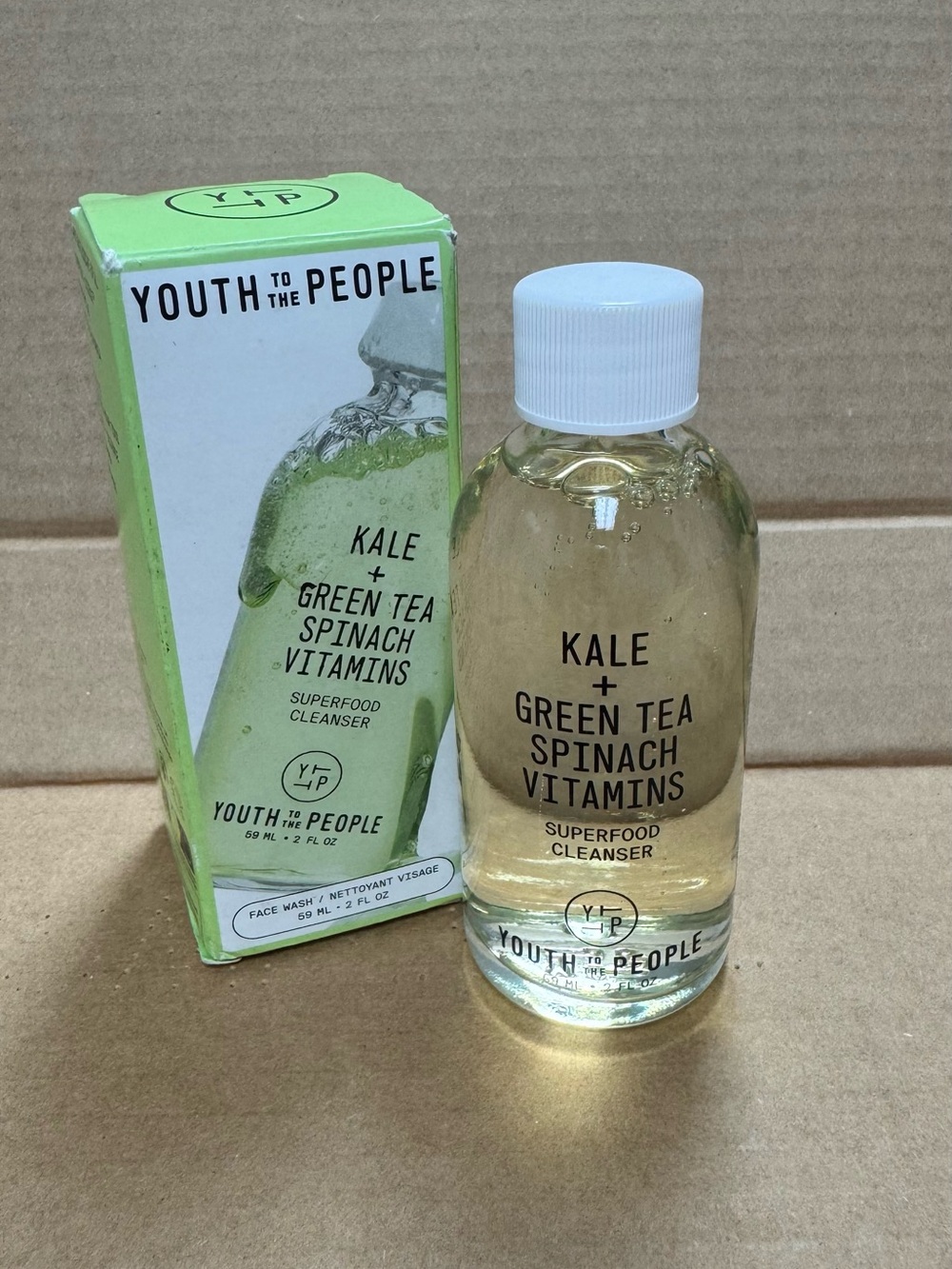 Kale + Green Tea Spinach Vitamins Superfood Cleanser - Green
